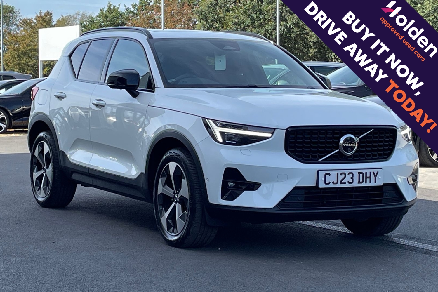 2023 Volvo XC40