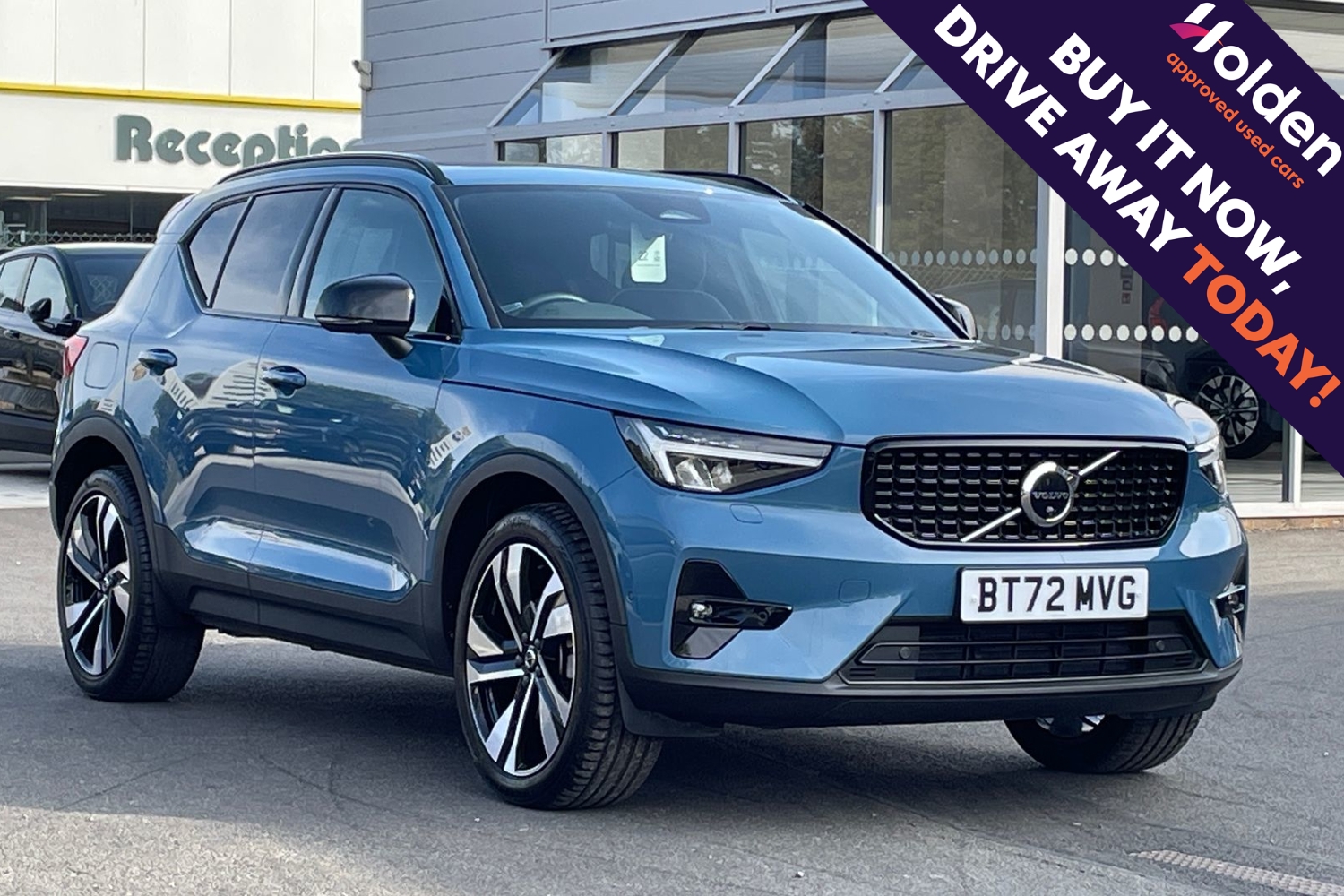 2022 Volvo XC40