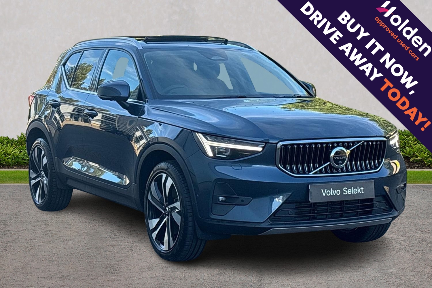 2025 Volvo XC40