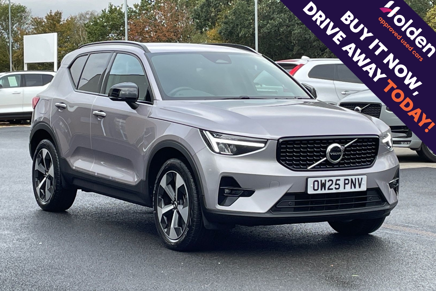 2025 Volvo XC40